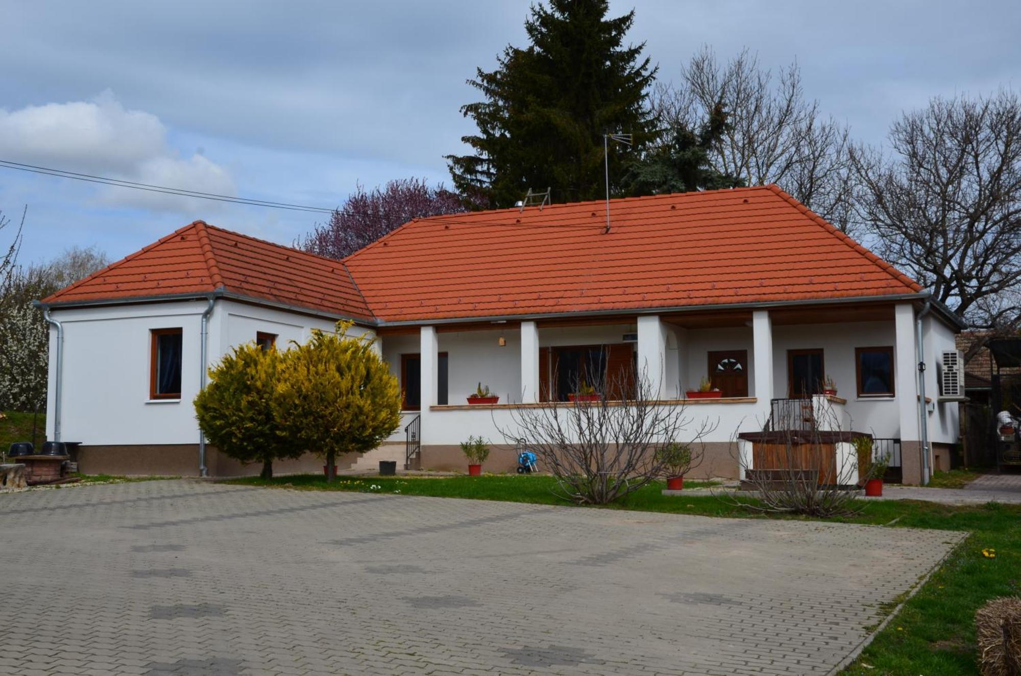 Hotel Kerekerdo Vendeghaz Kisszékely Zewnętrze zdjęcie